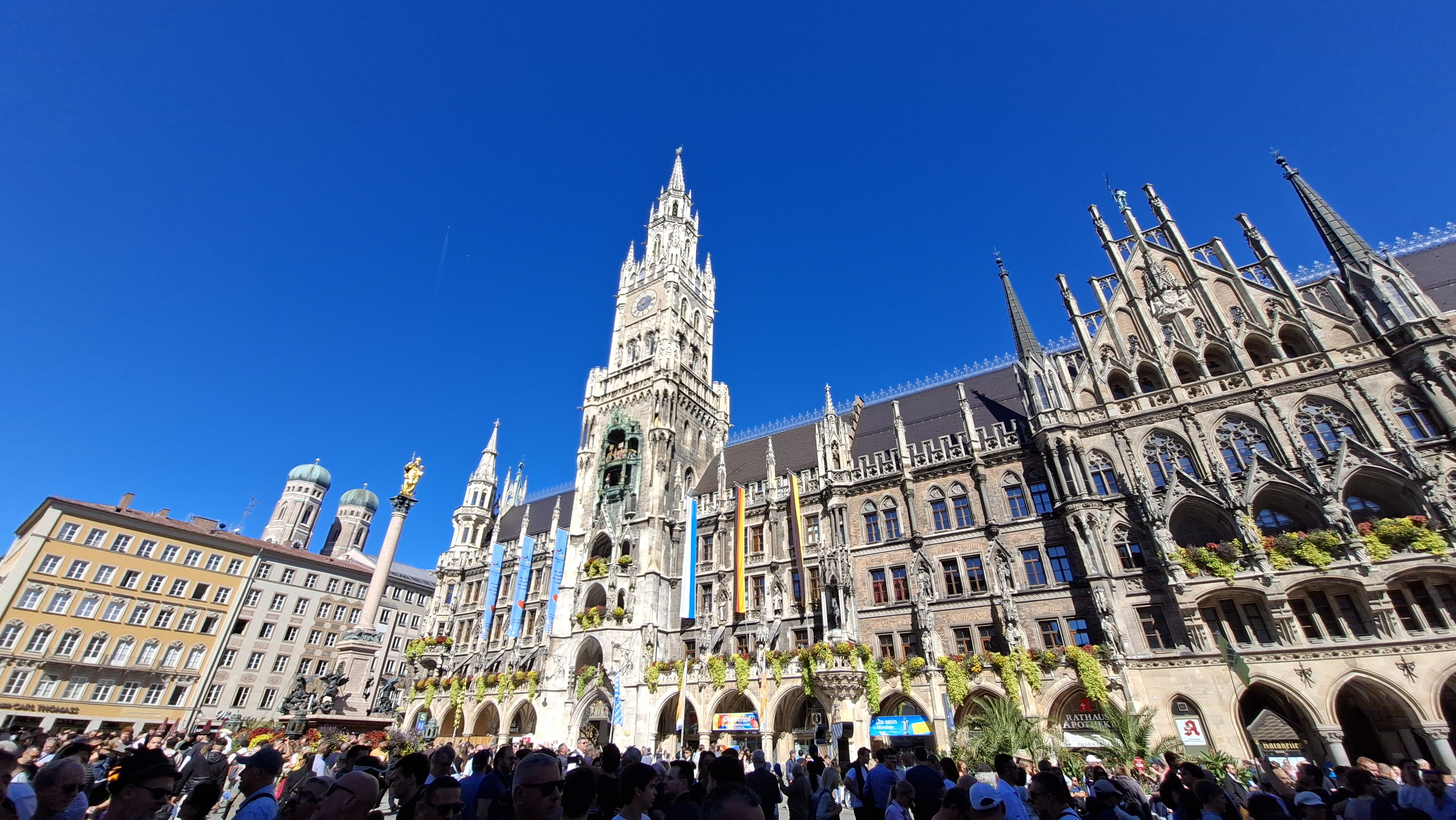 Marienplatz in Munich with the Glockenspiel and the New Town Hall in the background