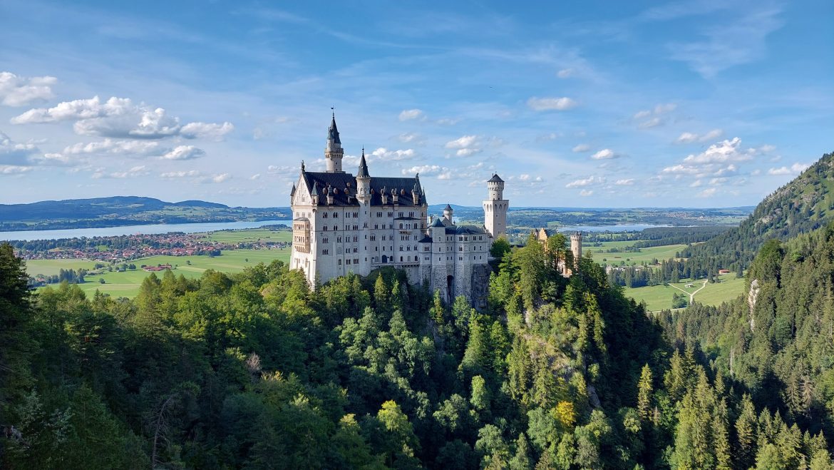 neuschwanstein-castle-view-marien-bridge-bavaria-germany summer view of neuschwanstein castle from marienbrücke bridge sunny day blue sky, bavaria-germany